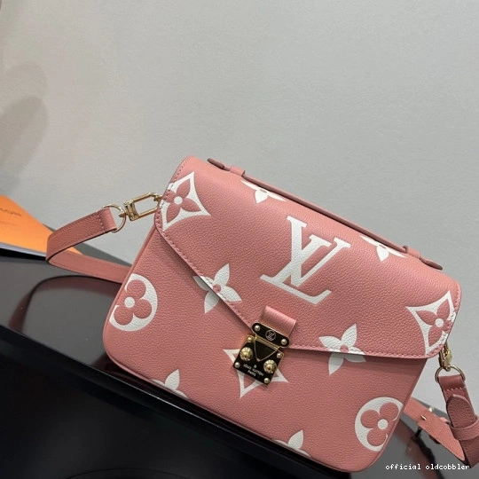 Official oldcobbler VUITTON LOUIS POCHETTE MÉTIS 0719